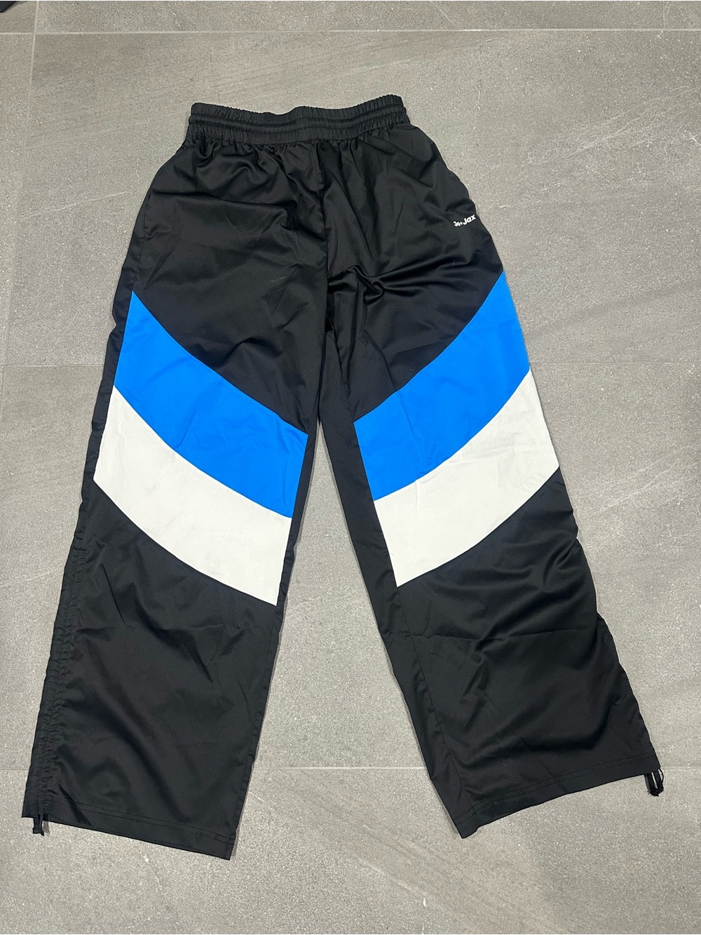 NWOT Jo and Jax track pants with cinch detail on the side size M